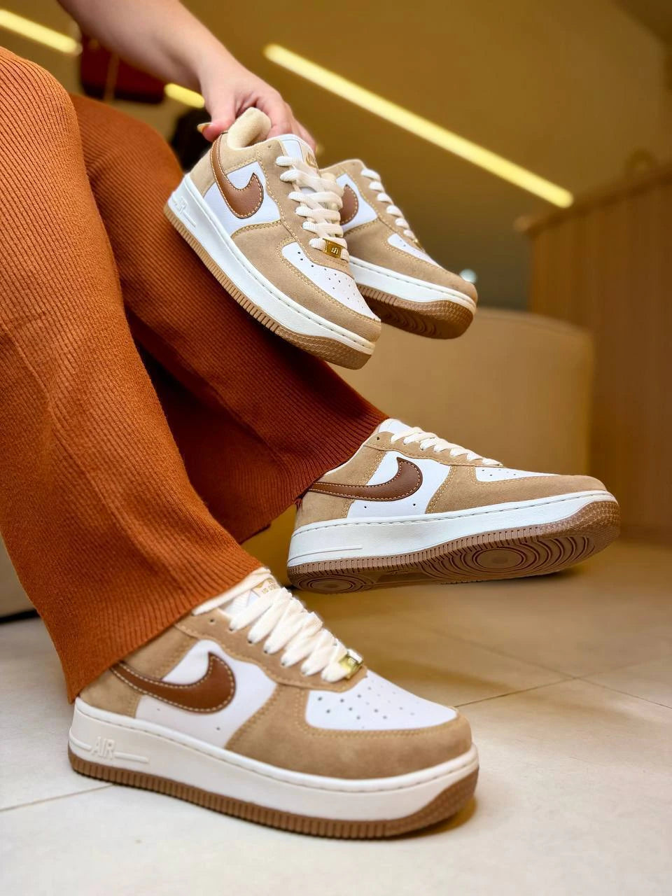 Tênis Nike Air Force 1 Low Bege
