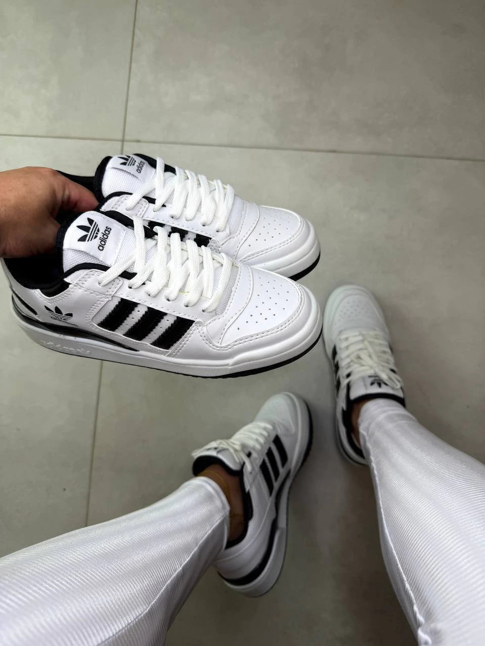 Tênis adidas Forum Low Core White / Core Black
