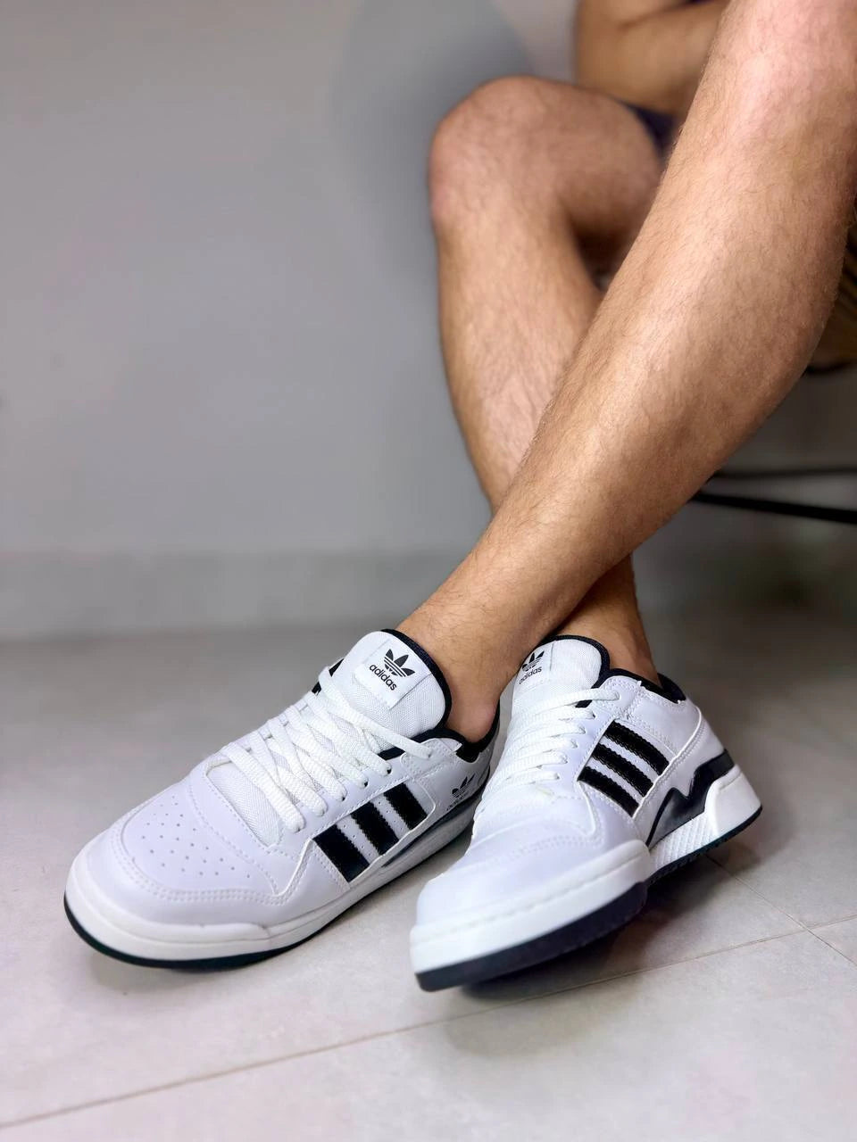 Tênis adidas Forum Low Core White / Core Black