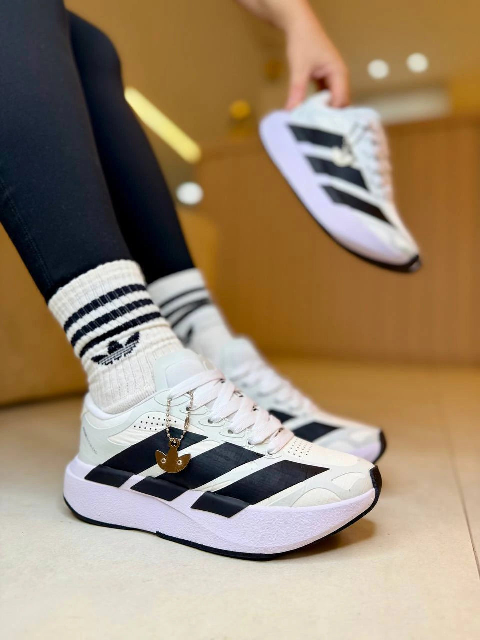 Tênis Adidas Running Branco e Preto