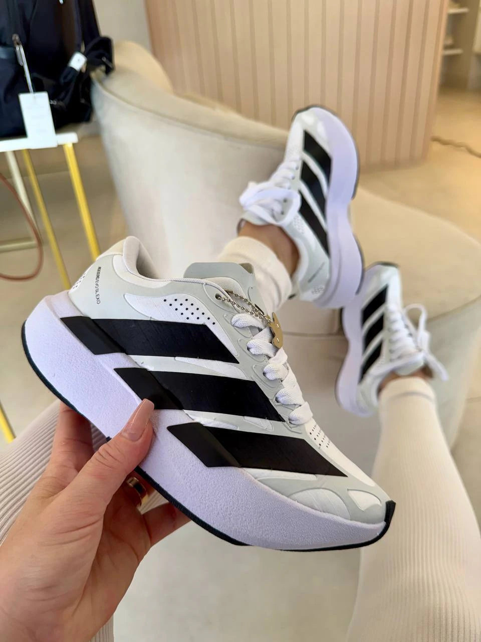 Tênis Adidas Running Branco e Preto