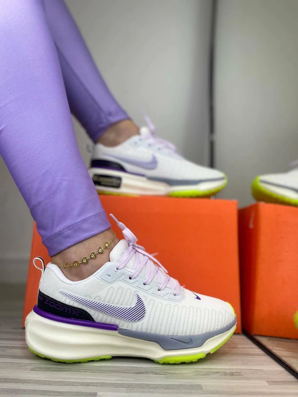 Tênis Nike ZoomX Branco e Roxo
