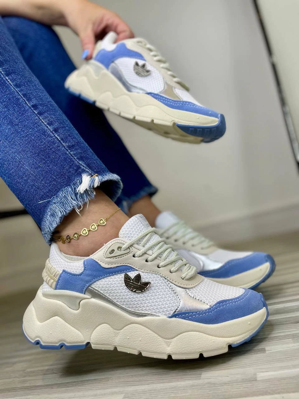 Tênis Adidas Chunky Azul e Branco
