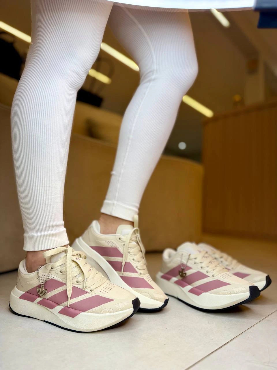 Tênis Adidas Adizero Branco/Rosê