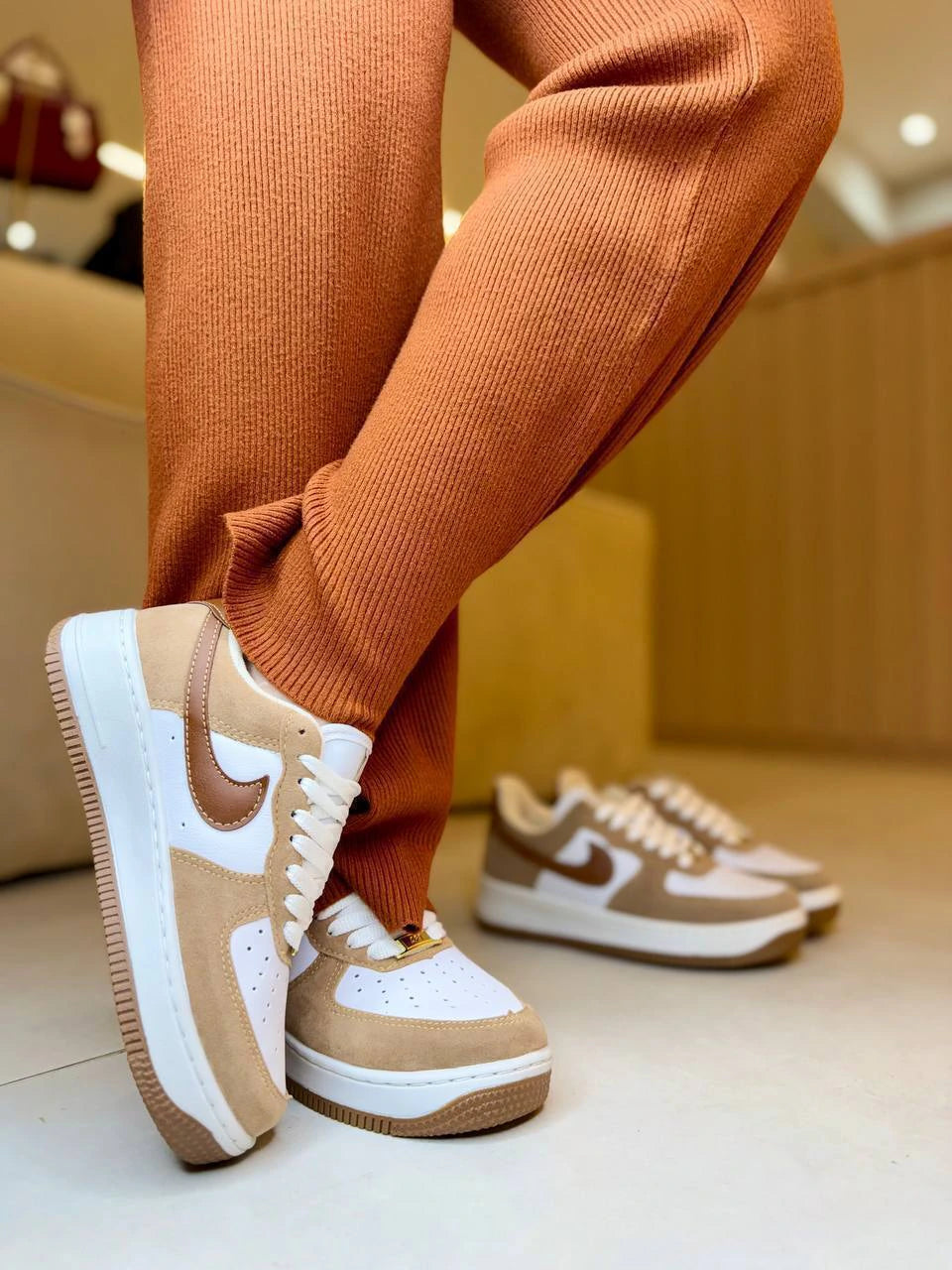 Tênis Nike Air Force 1 Low Bege
