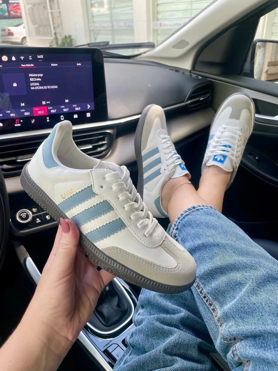 Tênis Adidas Samba Branco e Azul