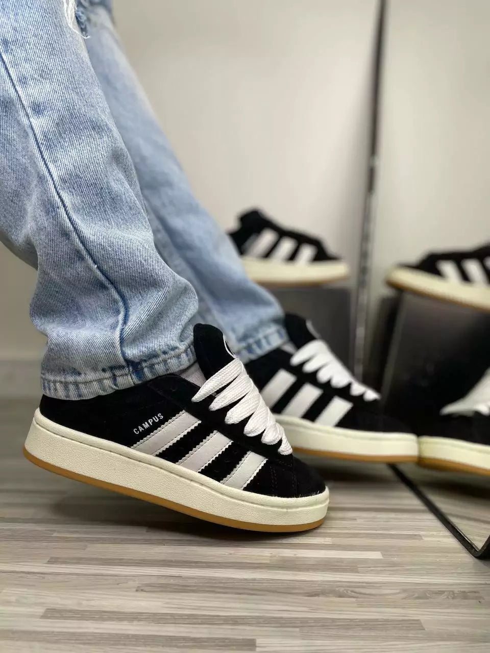 Tênis Adidas Campus Preto e Branco