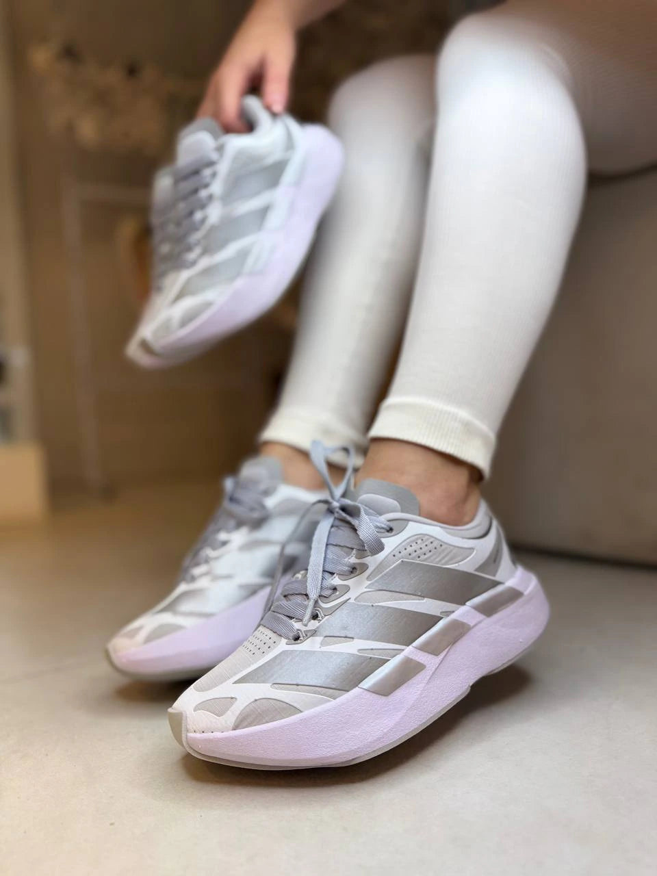 Tênis Adidas Running Cinza e Rosa