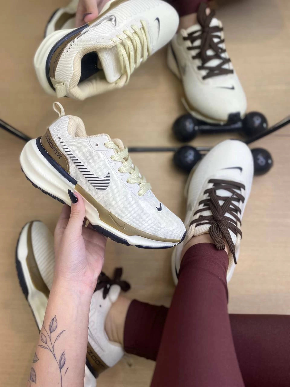 Tênis Nike ZoomX Bege e Marrom