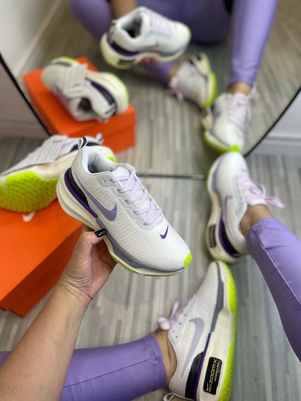Tênis Nike ZoomX Branco e Roxo
