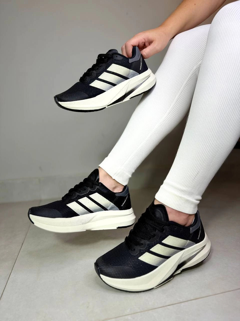 Tênis Adidas Running Preto e Branco